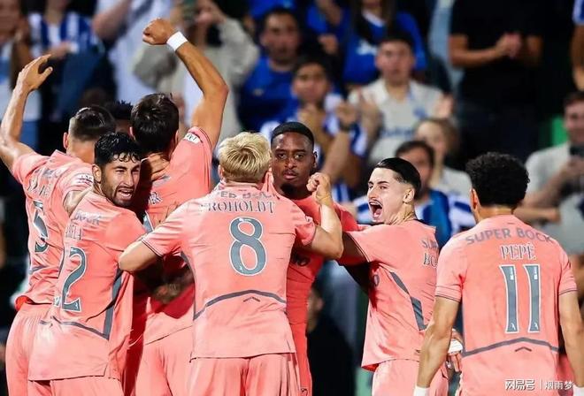 荷甲赛程吃紧；本菲卡今晨强势反弹；目标明确；身体对抗强度拉满(减震顶胶坏了最大危害)