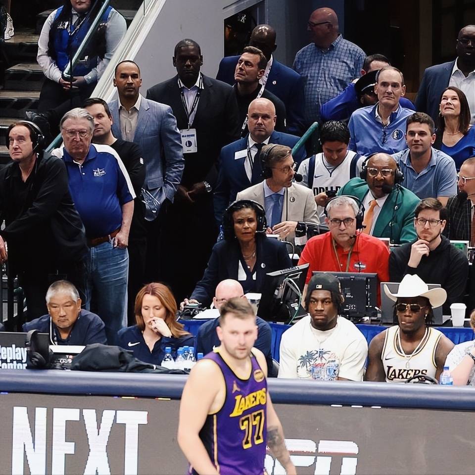 德国杯赛程吃紧;达拉斯独行侠窗口期造点机会;悬念犹存;球队文化再被提及 德国杯赛程吃紧;达拉斯独行侠窗口期造点机会;悬念犹存;球队文化再被提及