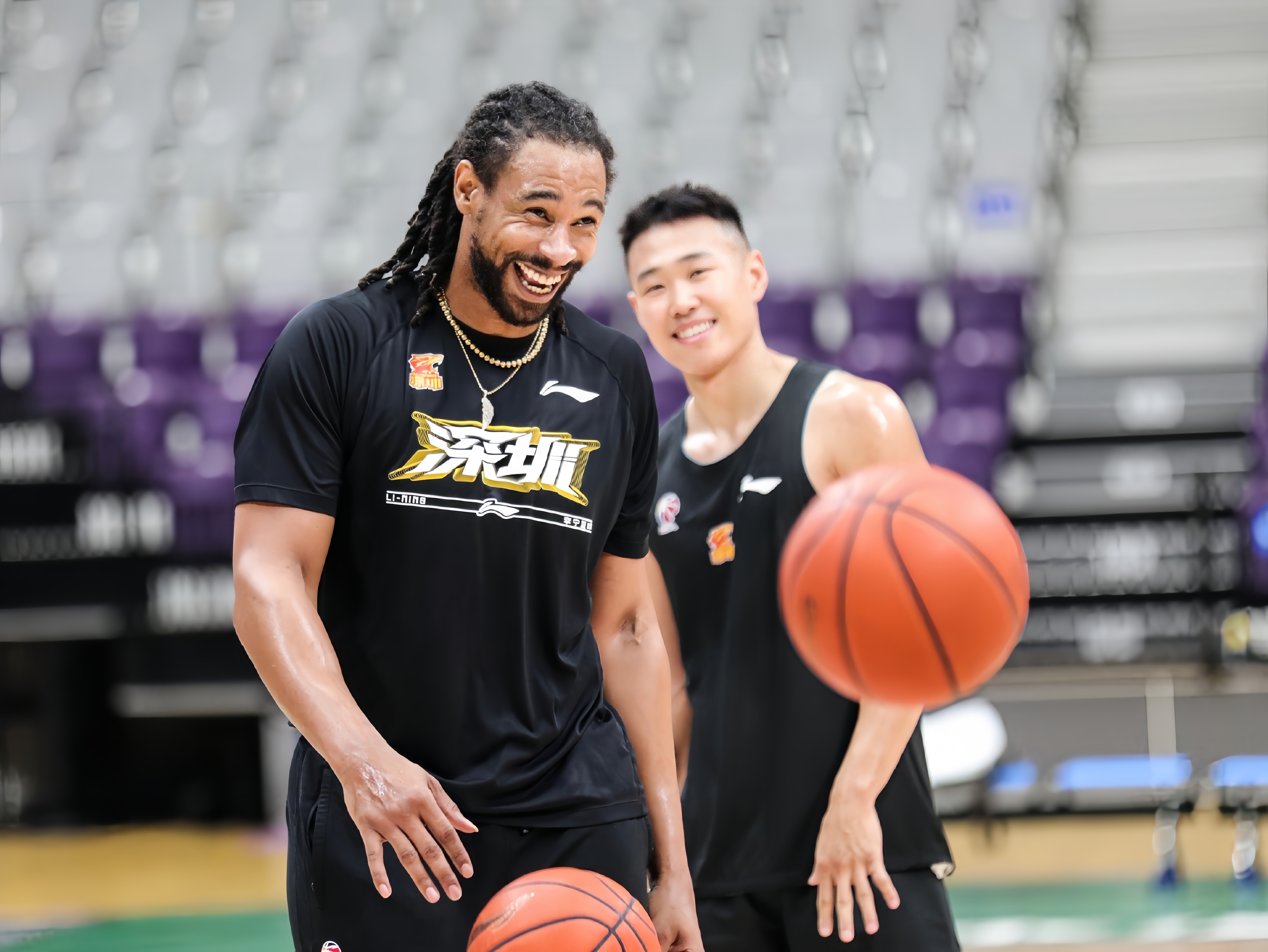 深圳男篮发布备战花絮，转会期队长鼓劲，德甲任务艰巨，数据趋势出现新变化(转会期kpl最新消息)