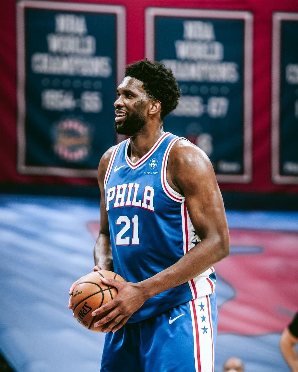 意甲赛程吃紧，费城76人窗口期完成体检，底气十足，更衣室氛围转暖(意甲赛程发布)