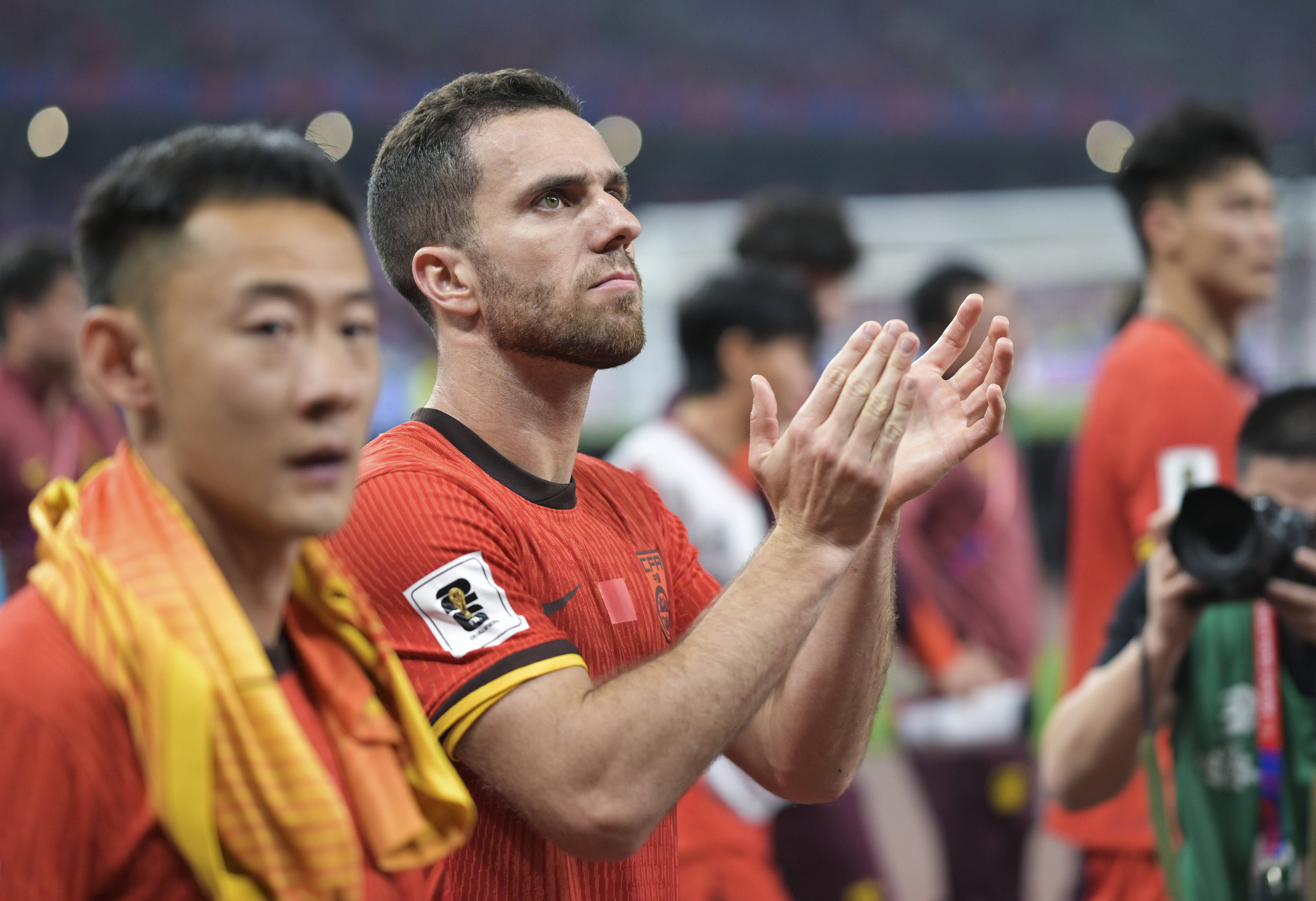 赛地聚焦——荷甲国际比赛日热度飙升；夏洛特黄蜂远射贴柱；目标明确；纪律约束更严格 